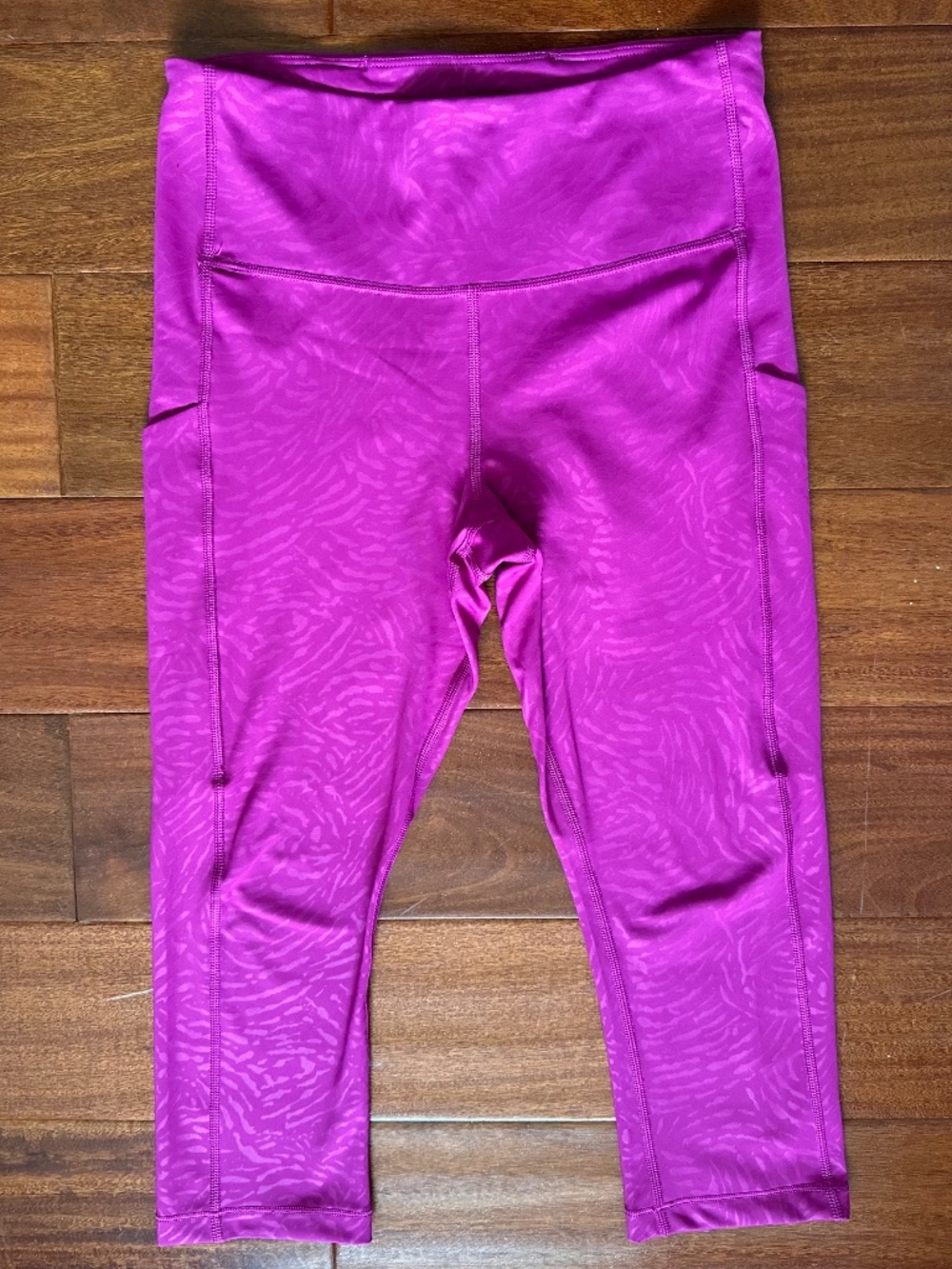 Athleta Pink Print Capri Leggings Ultimate Stash Pocket Women’s SP Yoga